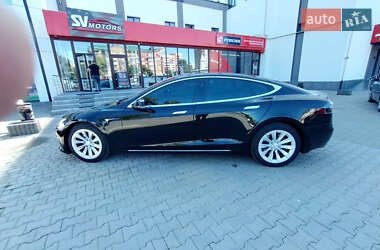 Ліфтбек Tesla Model S 2017 в 