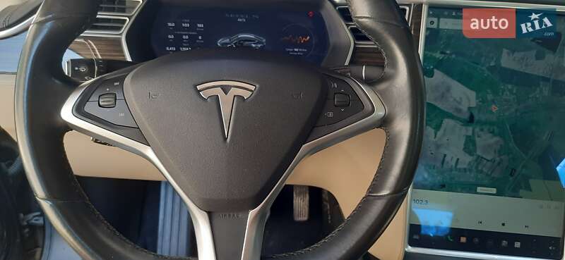 Лифтбек Tesla Model S 2014 в Тернополе фото 48 Лифтбек Tesla Model S 2014 в Тернополе
