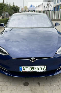 Лифтбек Tesla Model S 2018 в Ивано-Франковске