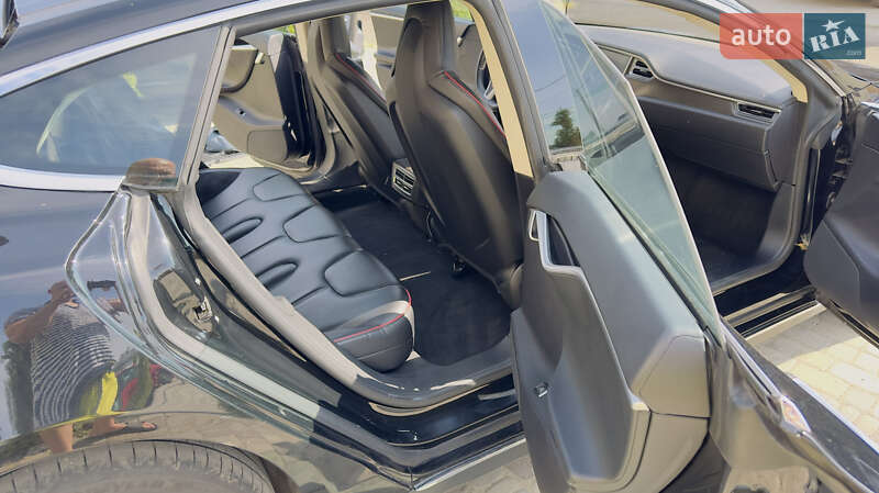 Лифтбек Tesla Model S 2013 в Киеве