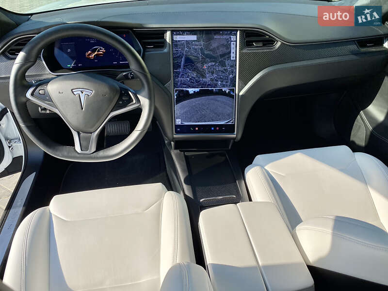 Лифтбек Tesla Model S 2018 в Полтаве