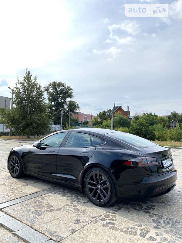 Лифтбек Tesla Model S 2021 в Черкассах