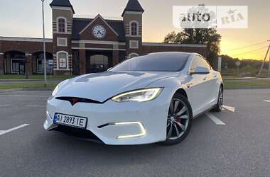 Лифтбек Tesla Model S 2015 в Киеве