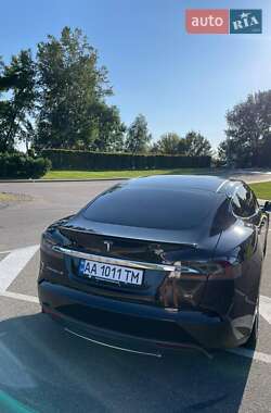 Ліфтбек Tesla Model S 2015 в Києві