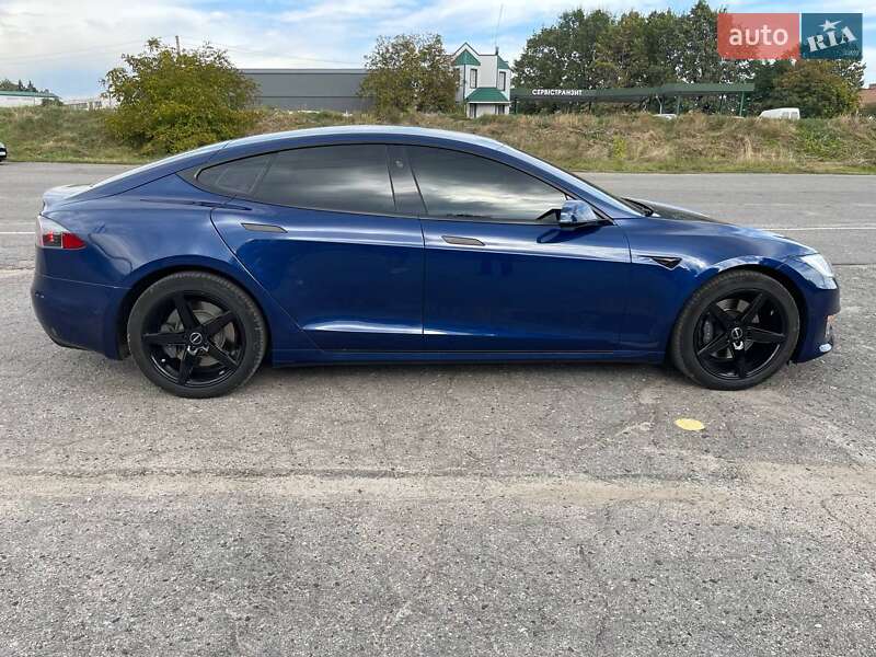 Лифтбек Tesla Model S 2017 в Полтаве фото 5 Лифтбек Tesla Model S 2017 в Полтаве