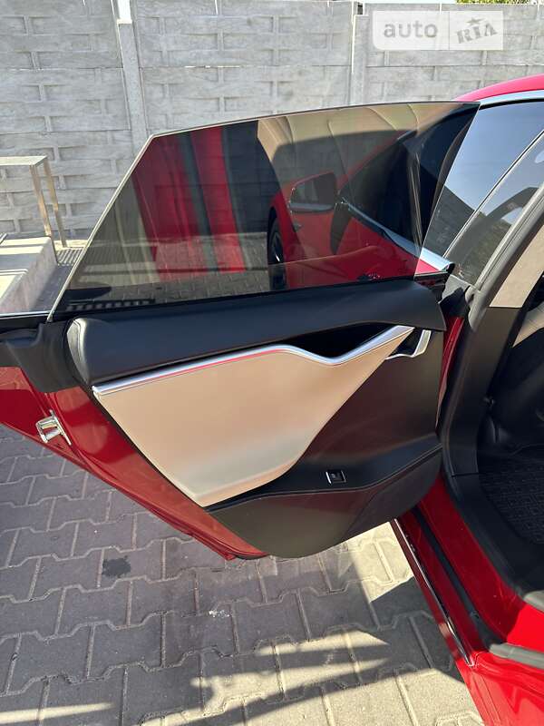 Ліфтбек Tesla Model S 2016 в Білій Церкві