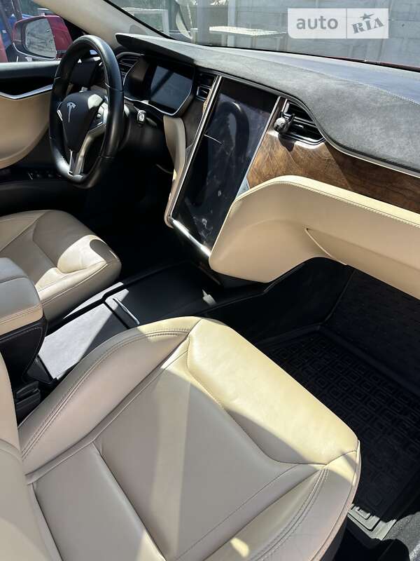 Ліфтбек Tesla Model S 2016 в Білій Церкві