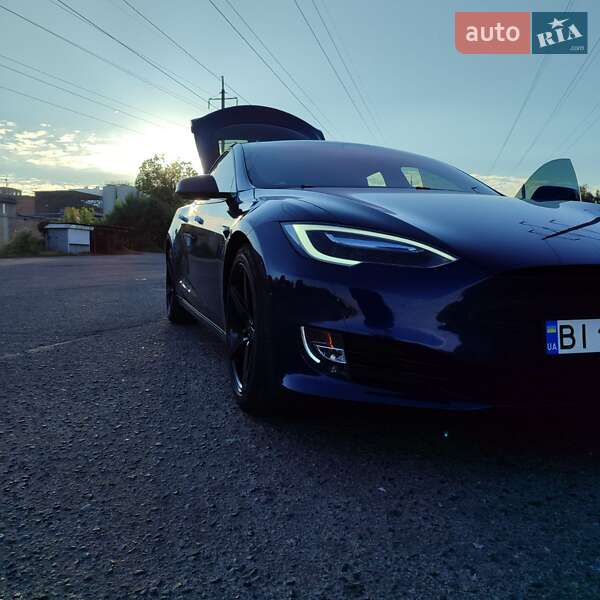 Лифтбек Tesla Model S 2017 в Полтаве фото 20 Лифтбек Tesla Model S 2017 в Полтаве