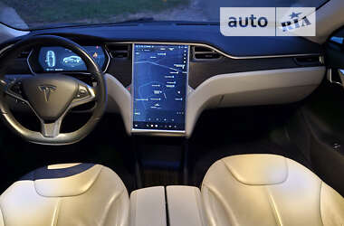 Лифтбек Tesla Model S 2015 в Киеве