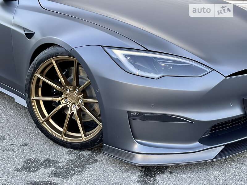 Лифтбек Tesla Model S 2022 в Киеве