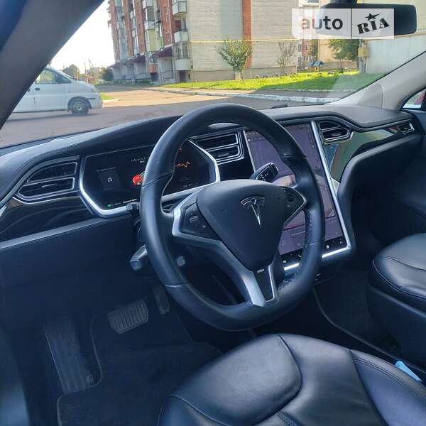 Ліфтбек Tesla Model S 2013 в Дрогобичі фото 14 Ліфтбек Tesla Model S 2013 в Дрогобичі