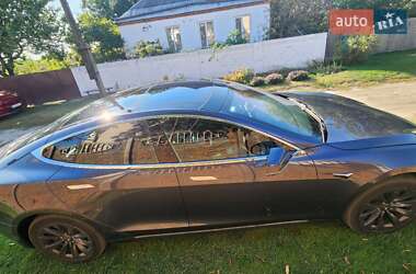 Лифтбек Tesla Model S 2018 в Харькове