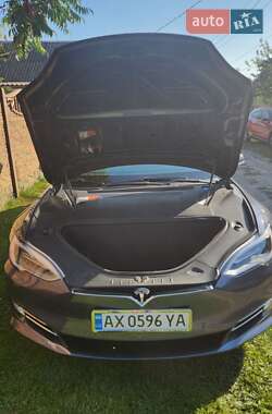 Лифтбек Tesla Model S 2018 в Харькове