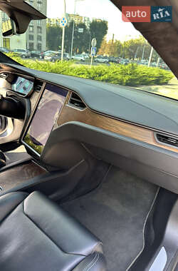 Лифтбек Tesla Model S 2019 в Киеве