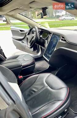 Ліфтбек Tesla Model S 2014 в Ужгороді