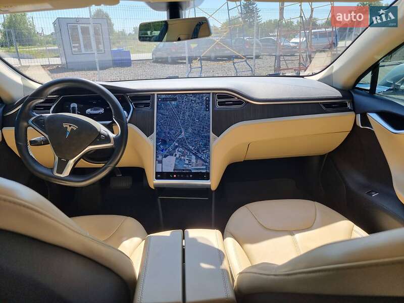 Лифтбек Tesla Model S 2013 в Нововолынске фото 9 Лифтбек Tesla Model S 2013 в Нововолынске