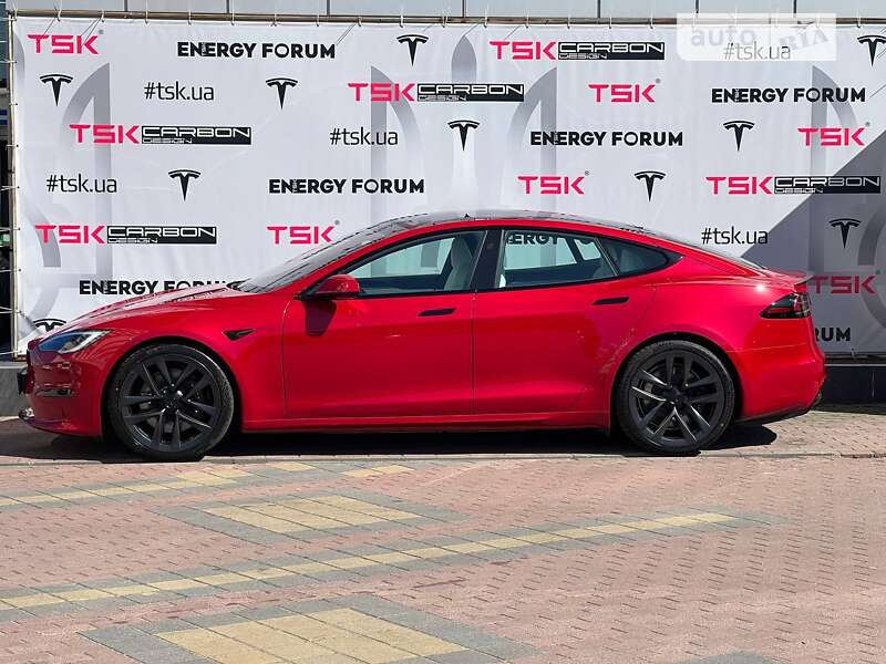 Лифтбек Tesla Model S 2022 в Киеве