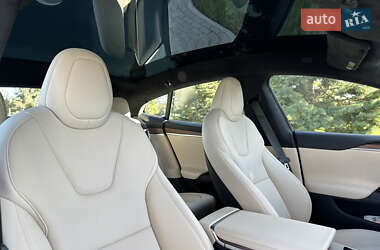 Лифтбек Tesla Model S 2022 в Одессе