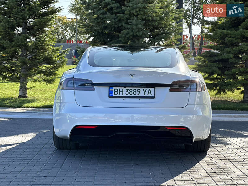 Лифтбек Tesla Model S 2022 в Одессе