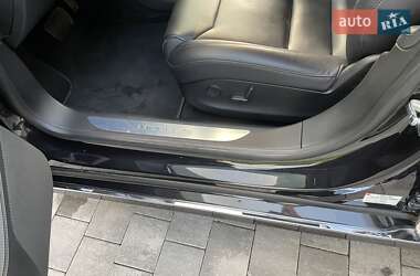Лифтбек Tesla Model S 2018 в Львове
