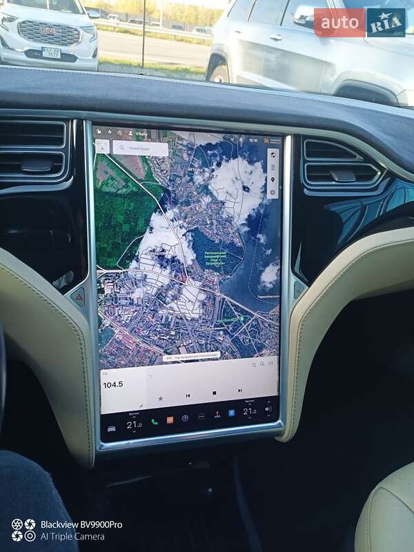 Лифтбек Tesla Model S 2015 в Тернополе