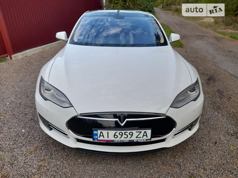 Лифтбек Tesla Model S 2013 в Киеве
