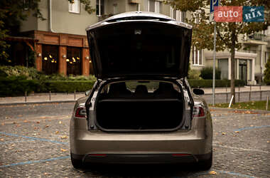 Лифтбек Tesla Model S 2016 в Днепре