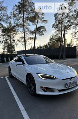 Ліфтбек Tesla Model S 2018 в Києві