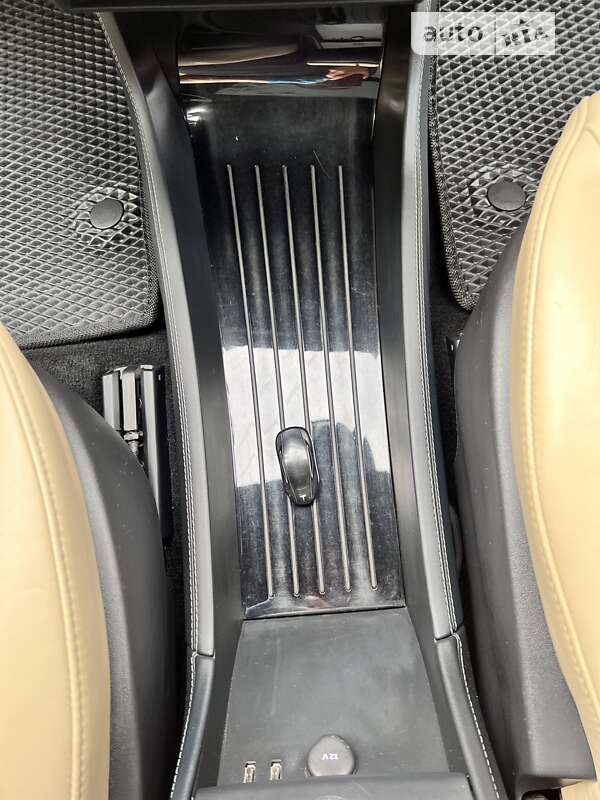 Ліфтбек Tesla Model S 2015 в Івано-Франківську фото 10 Ліфтбек Tesla Model S 2015 в Івано-Франківську