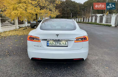 Лифтбек Tesla Model S 2017 в Виннице