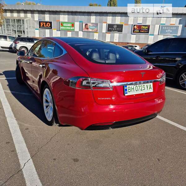 Ліфтбек Tesla Model S 2017 в Одесі