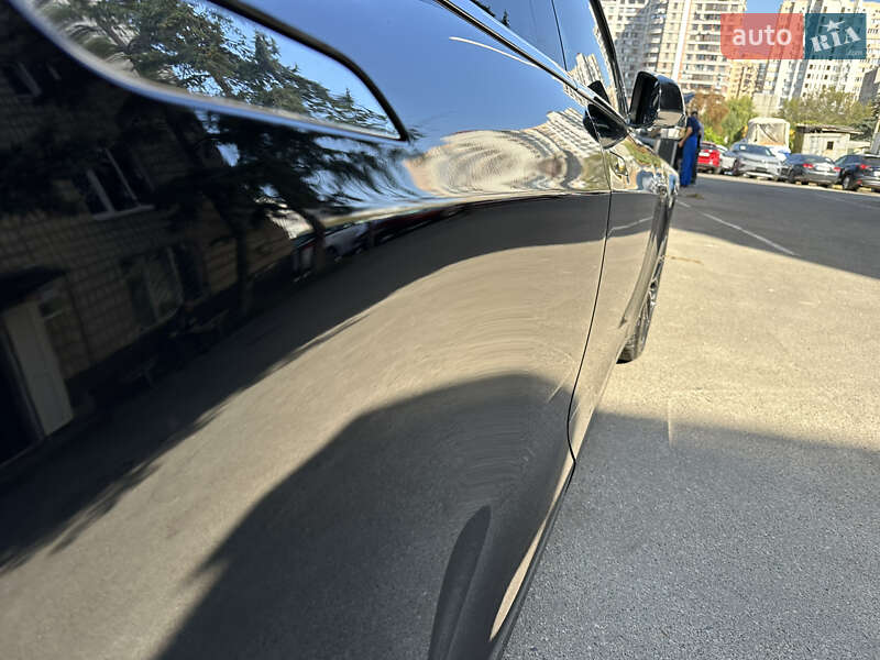 Лифтбек Tesla Model S 2019 в Харькове