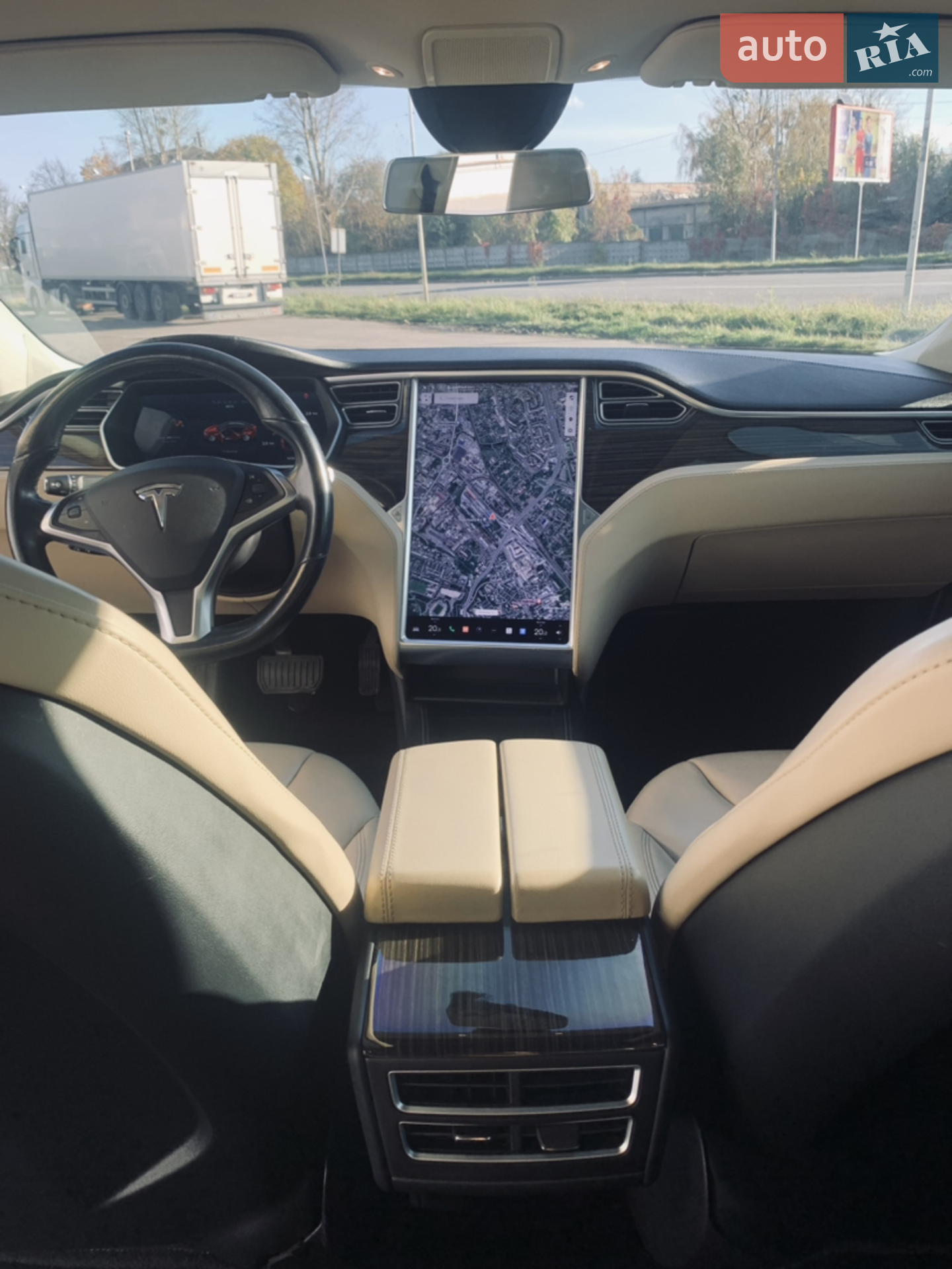 2015 Tesla Model S - мініатюра 19