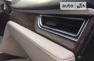 Лифтбек Tesla Model S 2017 в Виннице