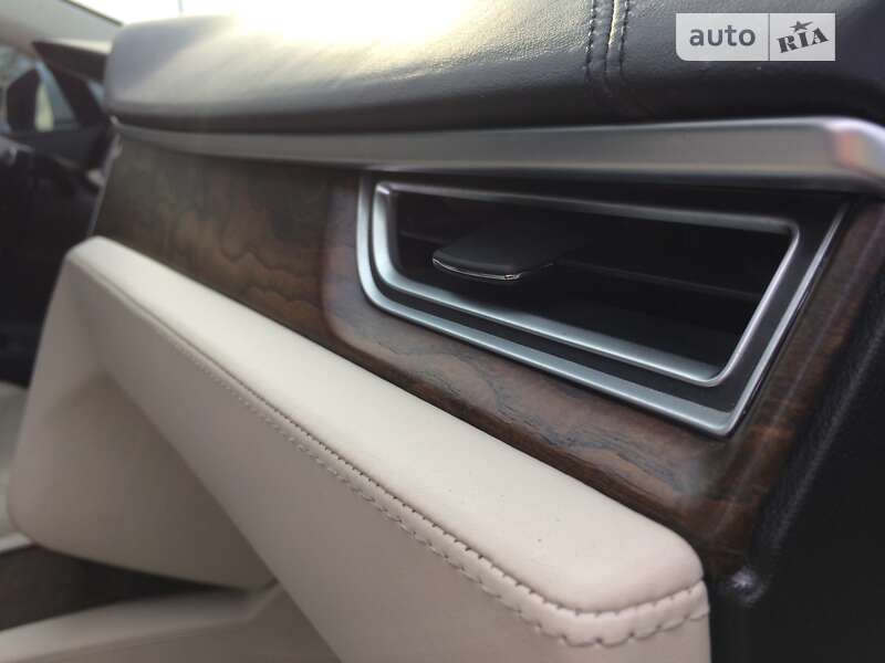 Ліфтбек Tesla Model S 2017 в Вінниці