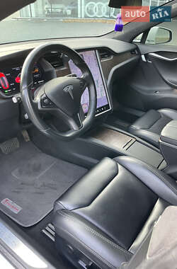 Ліфтбек Tesla Model S 2018 в Харкові