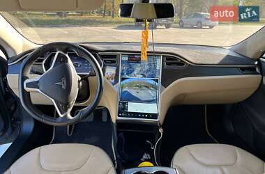 Лифтбек Tesla Model S 2013 в Синельниково