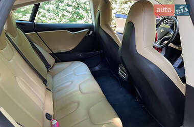 Лифтбек Tesla Model S 2014 в Киеве