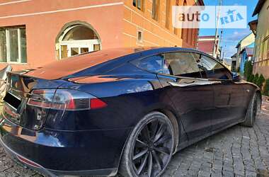 Лифтбек Tesla Model S 2014 в Берегово