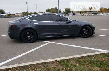 Ліфтбек Tesla Model S 2015 в Дніпрі