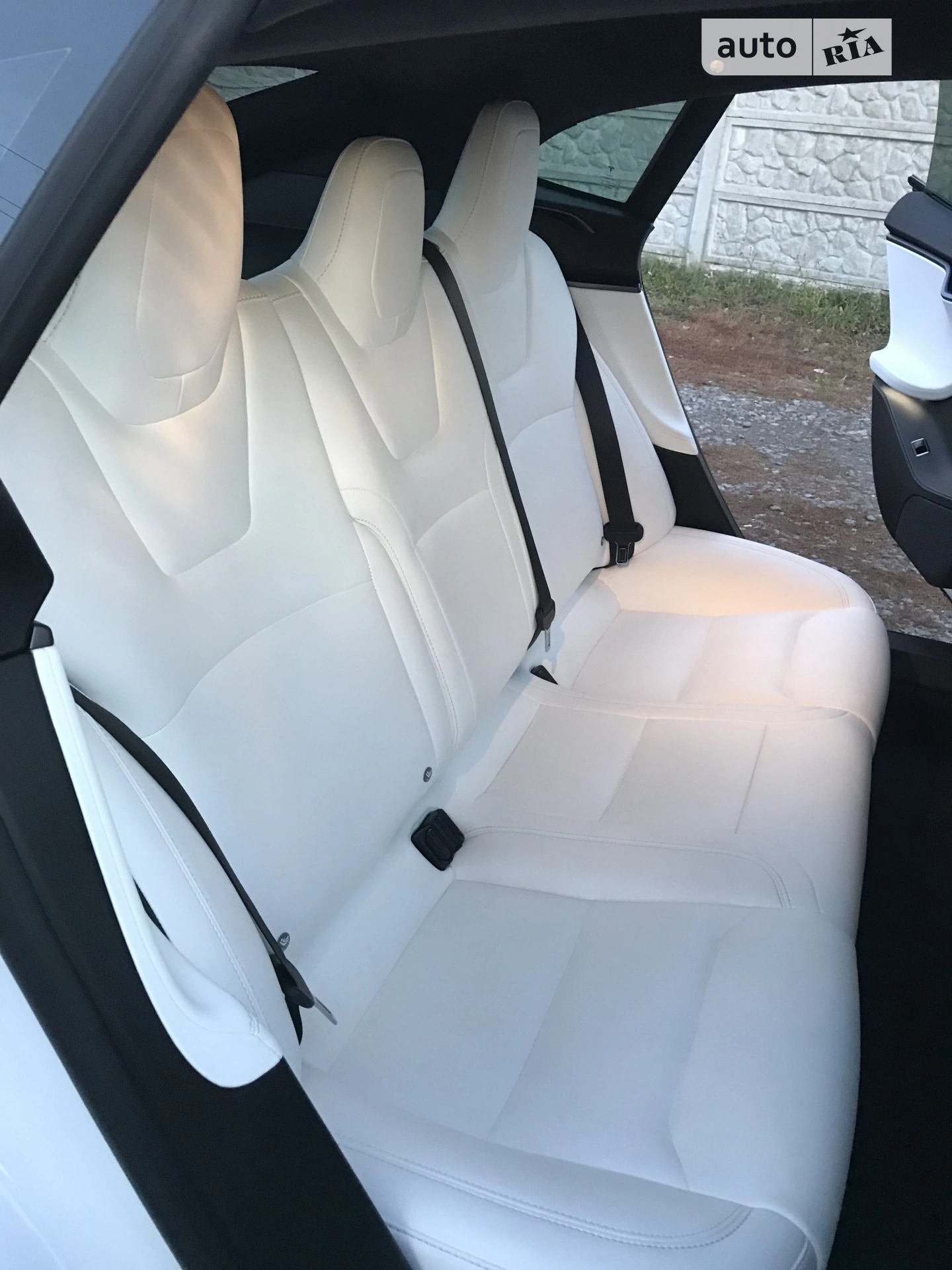 2019 Tesla Model S - мініатюра 8