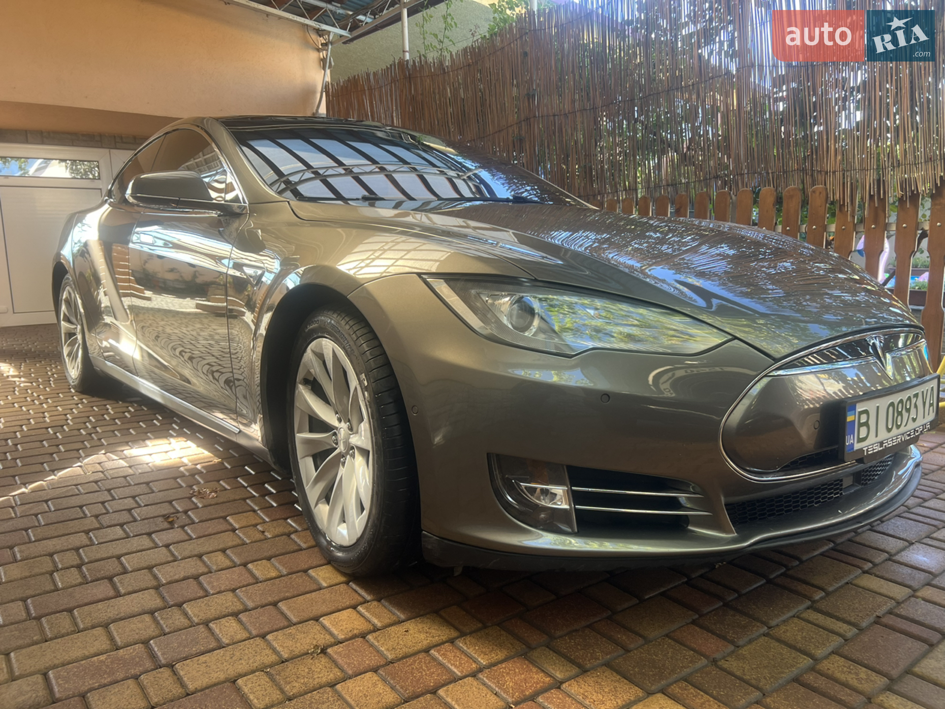 2016 Tesla Model S - мініатюра 13