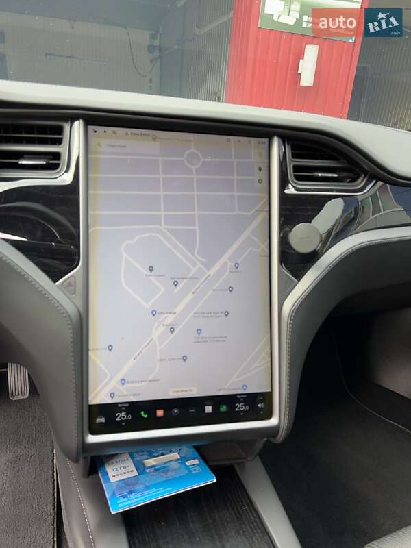 Лифтбек Tesla Model S 2018 в Киеве