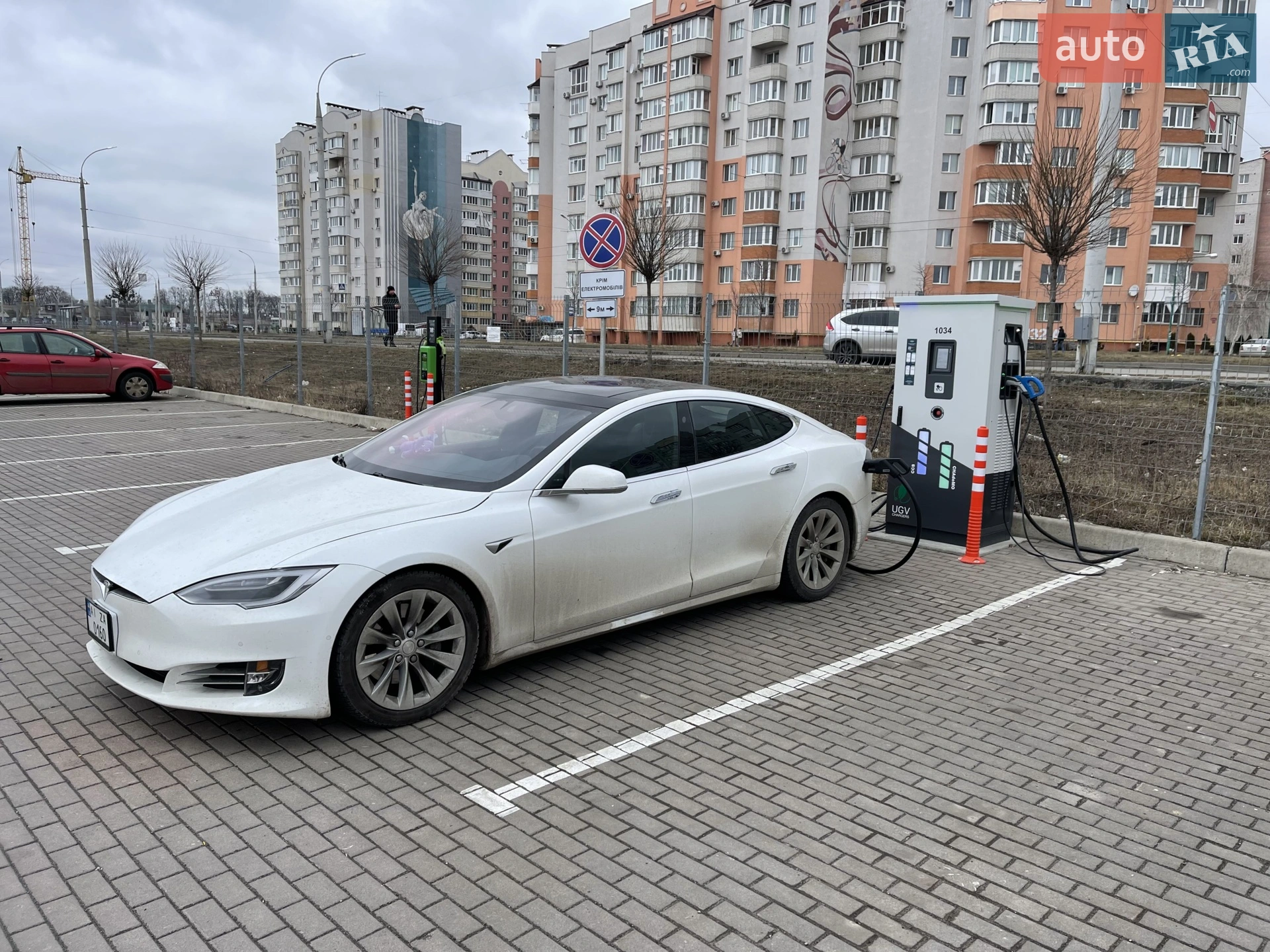 2016 Tesla Model S - мініатюра 9