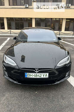 Ліфтбек Tesla Model S 2017 в Одесі