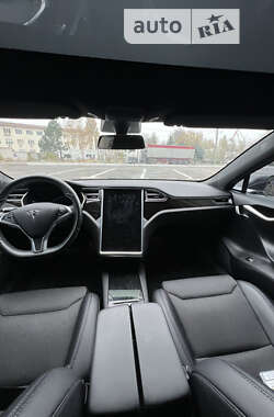Лифтбек Tesla Model S 2017 в 
