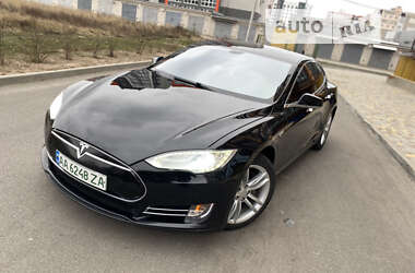 Лифтбек Tesla Model S 2014 в Чернигове