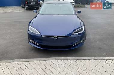 Лифтбек Tesla Model S 2019 в Киеве