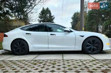 Лифтбек Tesla Model S 2022 в Киеве