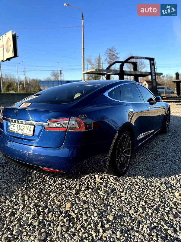 Лифтбек Tesla Model S 2018 в Черновцах